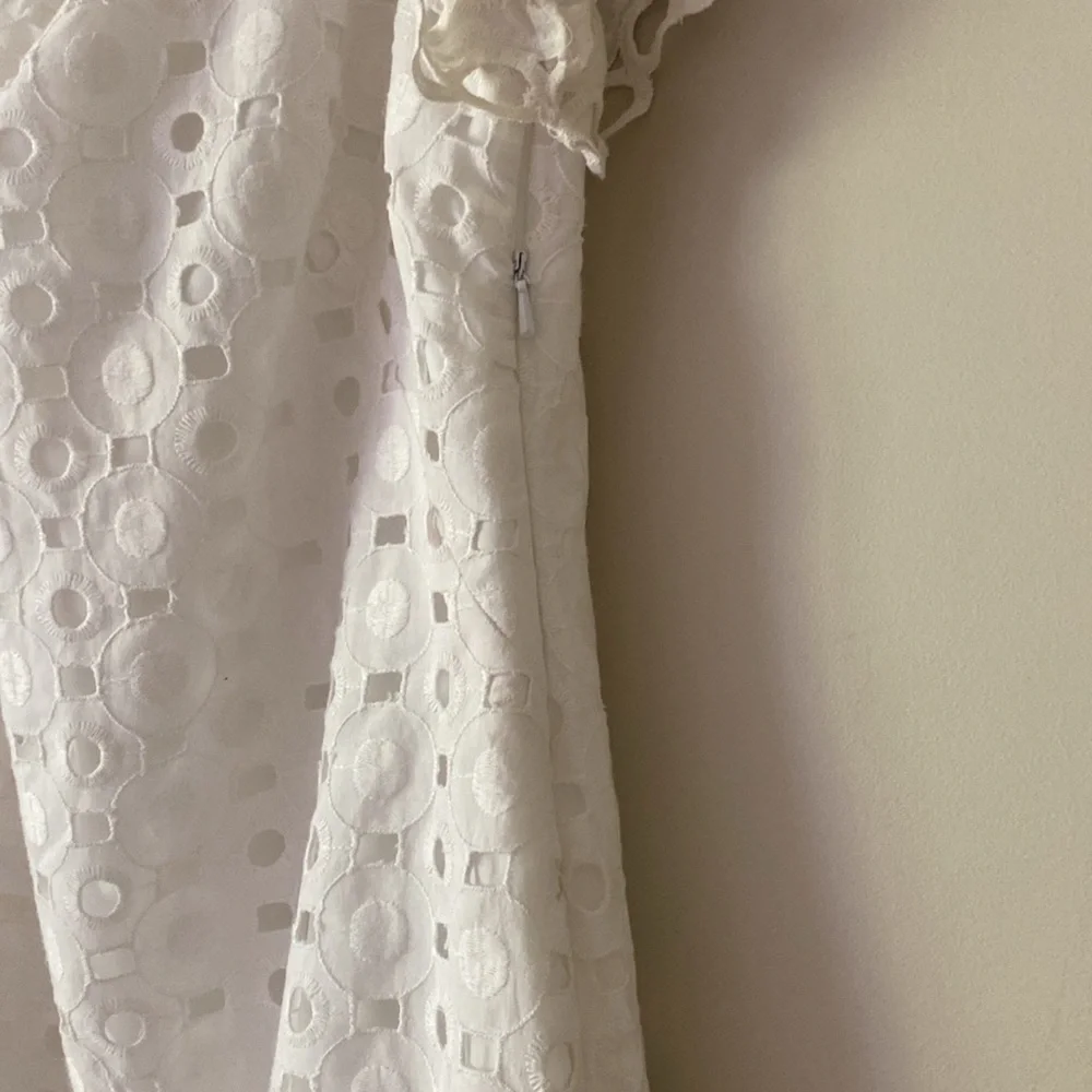 Jones New York Cotton White Embroidered Lace Straight Delicate Dainty Dress - Picture 11 of 13